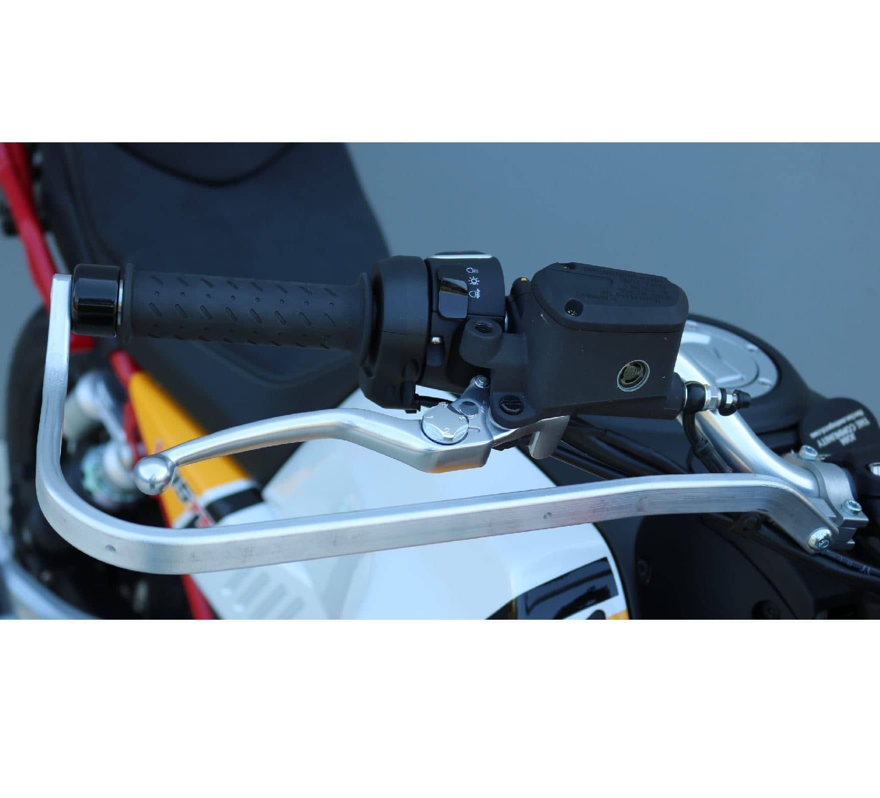 BarkBusters VPS White Handguard & Fit Kit MOTO GUZZI V85TT 2019 – 2022 ...