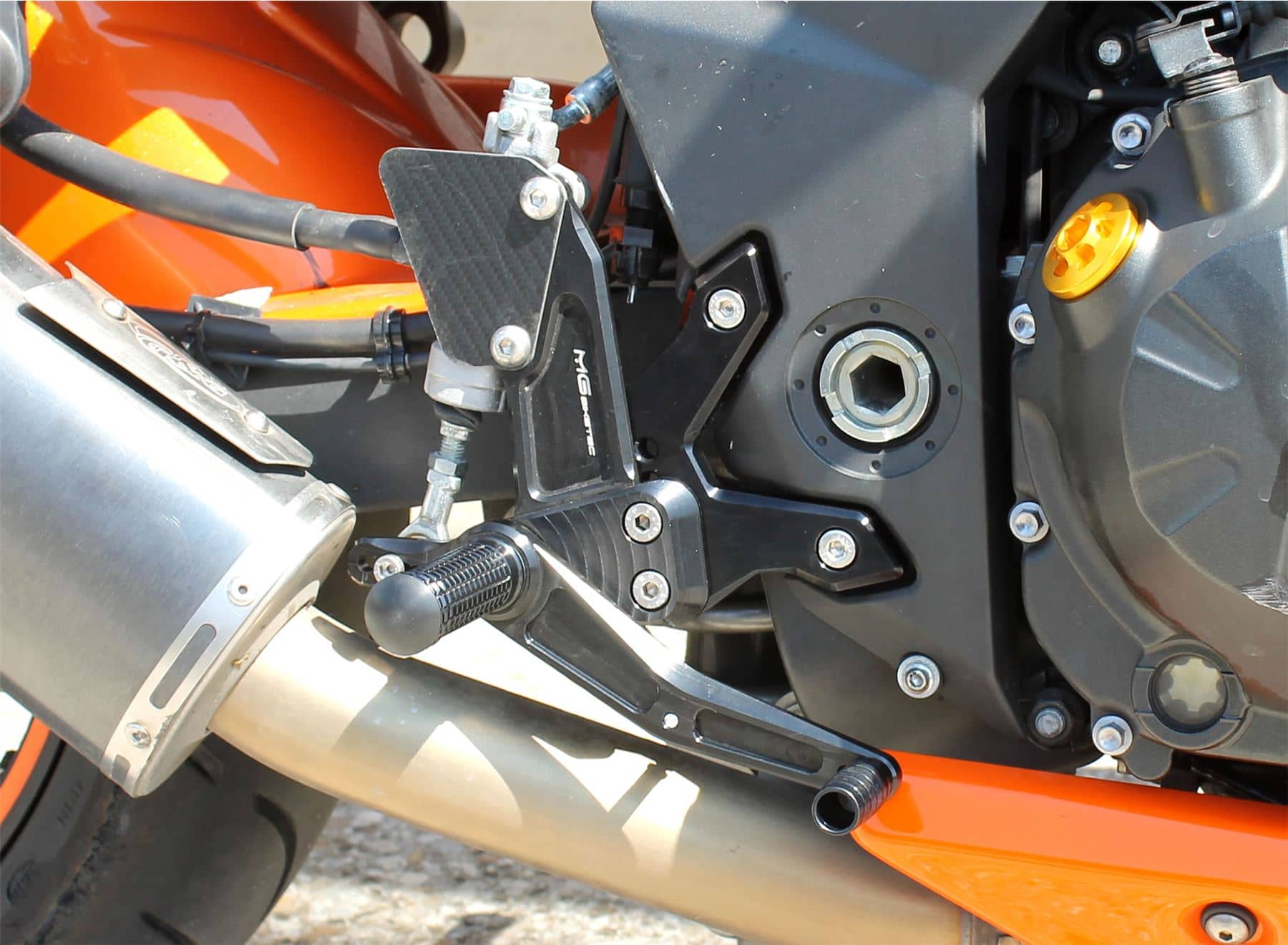 MG Biketec Rearset Kit Black Fixed Footpegs KAWASAKI Z1000 2007 - 2013-2500-365007